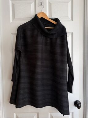 Pleated Turtleneck Avant Garde Mulberry Silk